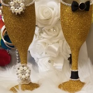 Customized and embellished wedding flutes